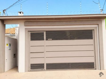 Casa-Térrea em Jardim Nashiville