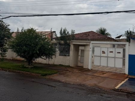 Casa-Térrea em Vila Piratininga