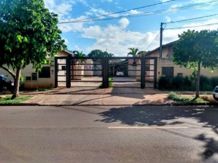 Casa-Térrea-Condomínio em Vila Nasser