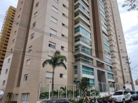 Apartamento em Vivendas do Bosque