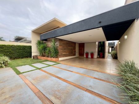 Casa-Térrea em Rita Vieira