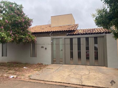 Casa-Térrea em Jacy