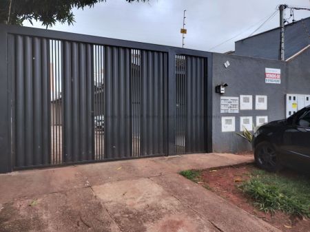 Casa-Térrea-Condomínio em Rita Vieira