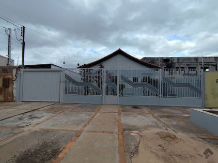 Casa-Térrea em Vila Ipiranga