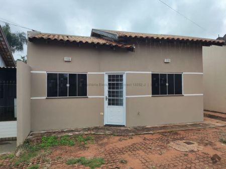 Casa-Térrea em Jardim Noroeste