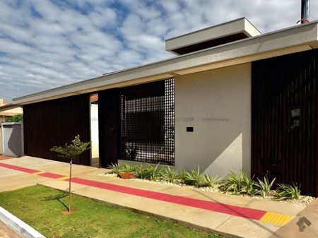 Casa-Térrea em Carandá