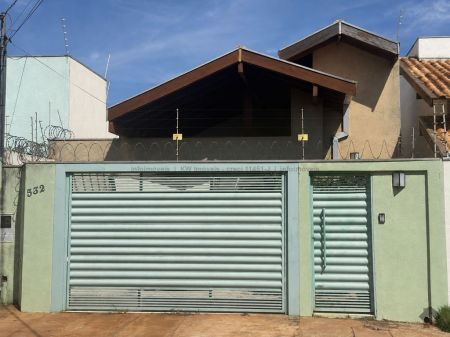 Casa-Térrea em Rita Vieira