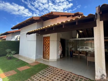 Casa-Térrea-Condomínio em Vila Vilas Boas