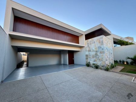 Casa-Térrea em Carandá