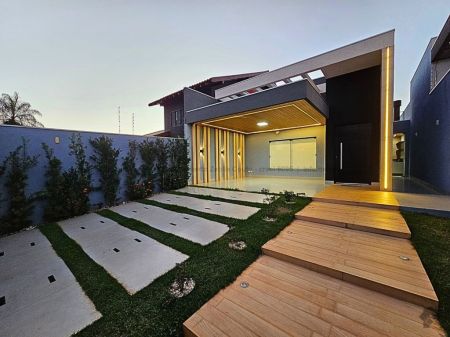 Casa-Térrea em Jardim TV Morena