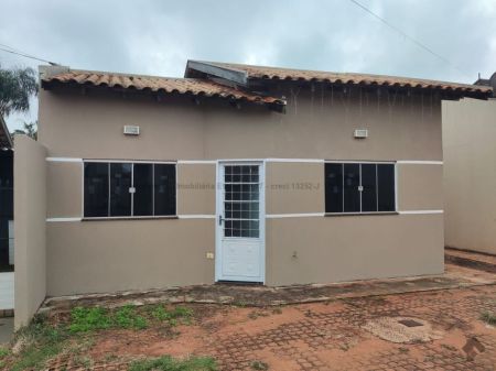 Casa-Térrea-Condomínio em Jardim Noroeste