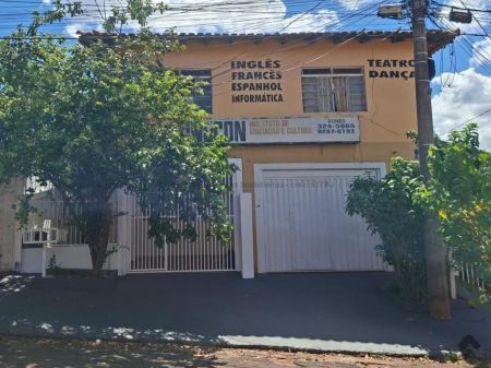 Casa-Térrea em Vila Planalto