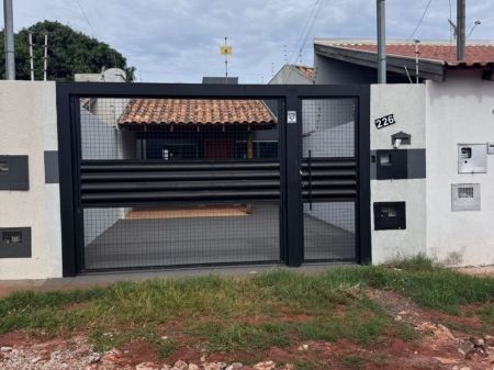Casa-Térrea em Loteamento Guanandi II