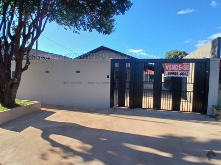 Casa-Térrea em Vila Manoel Taveira