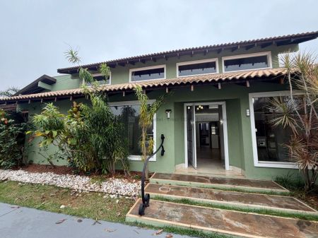 Casa-Térrea-Condomínio em Pq. Residencial Damha II