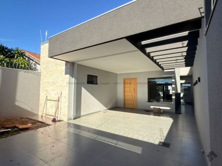 Casa-Térrea em Rita Vieira