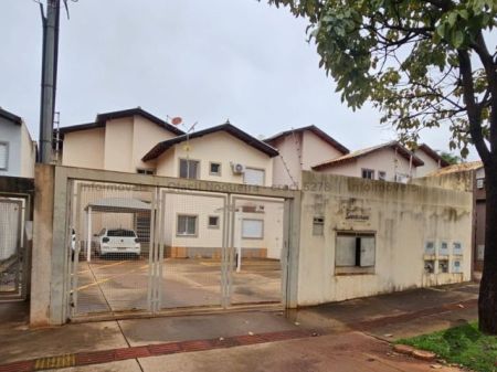Apartamento em Jardim Paradiso