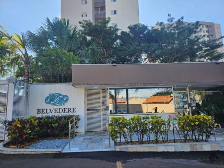 Apartamento em Seminário