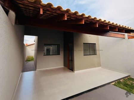 Casa-Térrea em Residencial Figueiras do Parque