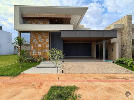 Casa-Térrea-Condomínio em Residencial Porto Royale
