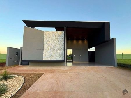 Casa-Térrea-Condomínio em Terras Alphaville