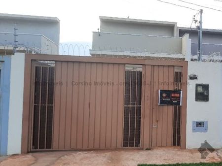 Casa-Térrea em Jardim Panamá