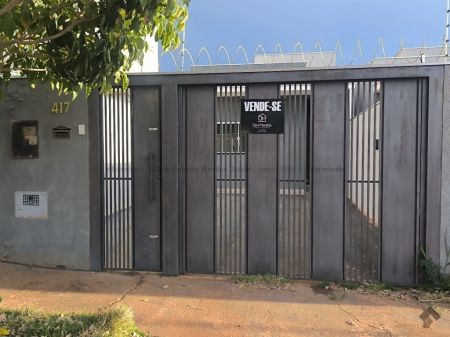Casa-Térrea em Vila Nasser