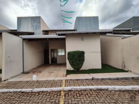 Casa-Térrea-Condomínio em Rita Vieira