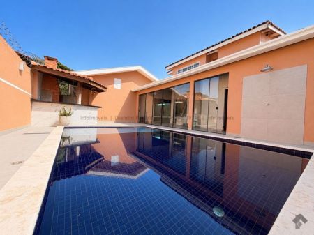 Casa-Térrea em Recanto dos Pássaros