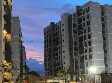Apartamento em Vivendas do Parque