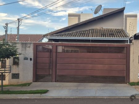 Casa-Térrea em Jardim Panamá