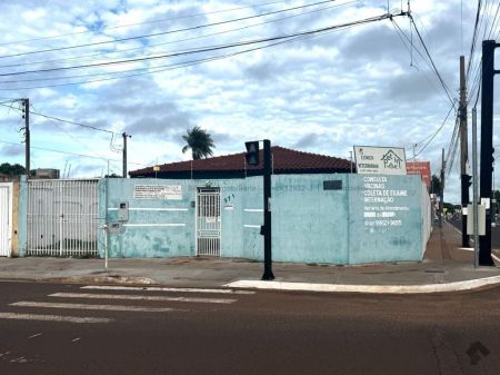 Casa Comercial em Jardim Panamá