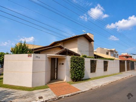 Casa-Térrea em Vila Vilas Boas