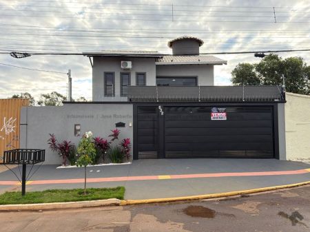 Sobrado em Taquarussú