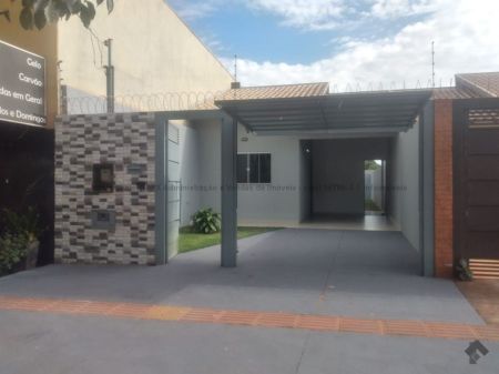 Casa-Térrea em Rita Vieira