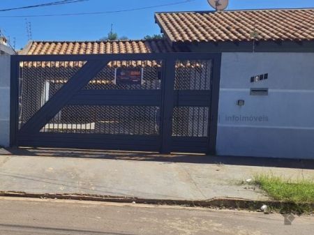 Casa-Térrea em Rita Vieira