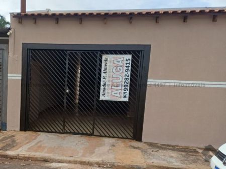 Casa-Térrea em Jardim Bonança