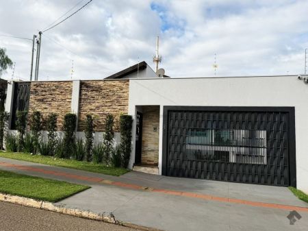 Casa-Térrea em Vila Piratininga