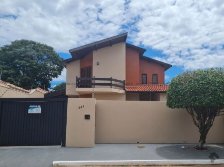Sobrado em Giocondo Orsi