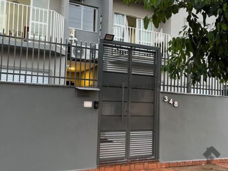 Apartamento em Jardim São Lourenço