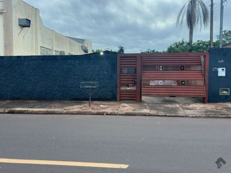 Casa Comercial em Vila São Jorge da Lagoa