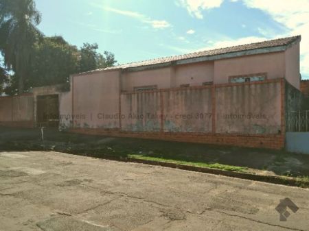 Casa-Térrea em Guanandi