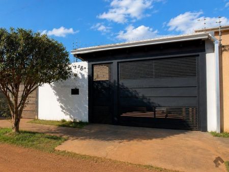 Casa-Térrea em Jardim Noroeste