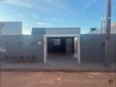 Casa-Térrea em Vila Jamil
