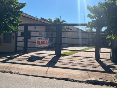 Casa-Térrea-Condomínio em Vila Santa Luzia