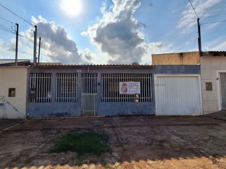 Casa-Térrea em José Abrão