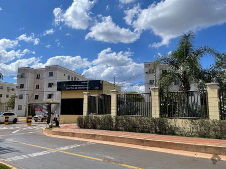 Apartamento em Pioneiros