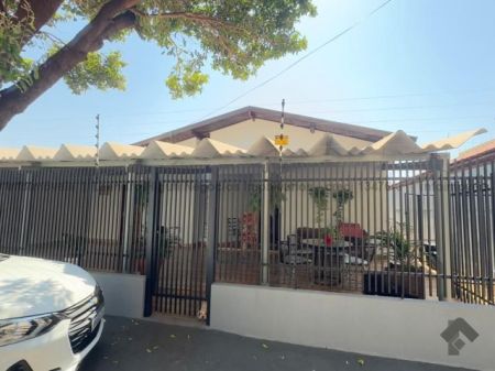 Casa-Térrea em Parque Alvorada