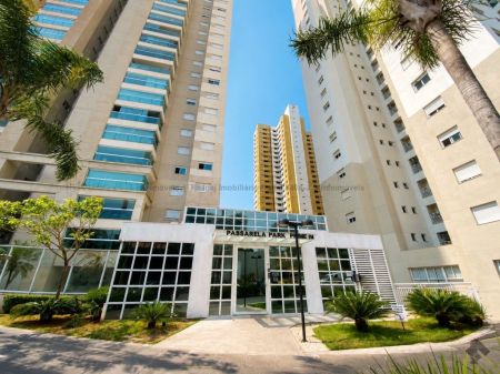 Apartamento em Vivendas do Bosque