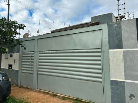 Casa-Térrea em Nova Campo Grande